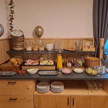 Alpenfeeling Guest house 3*